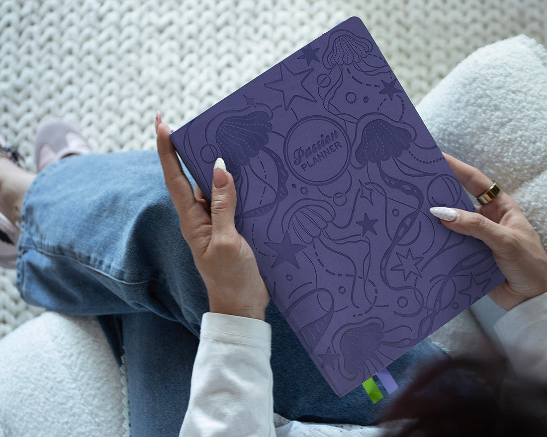 Weekly 2026-2027 Mid-Year Planner - Starry Jellyfish Periwinkle