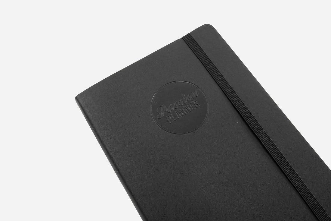 Daily Undated Elite Black New - Passion Planner